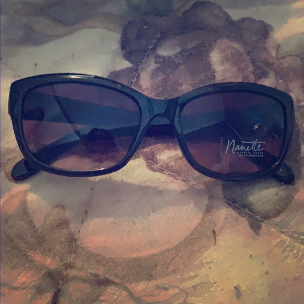 Woman’s Glasses